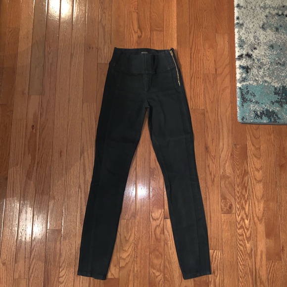 Guess- push up leggings- Sz 23- Black- EUC - Picture 4 of 6